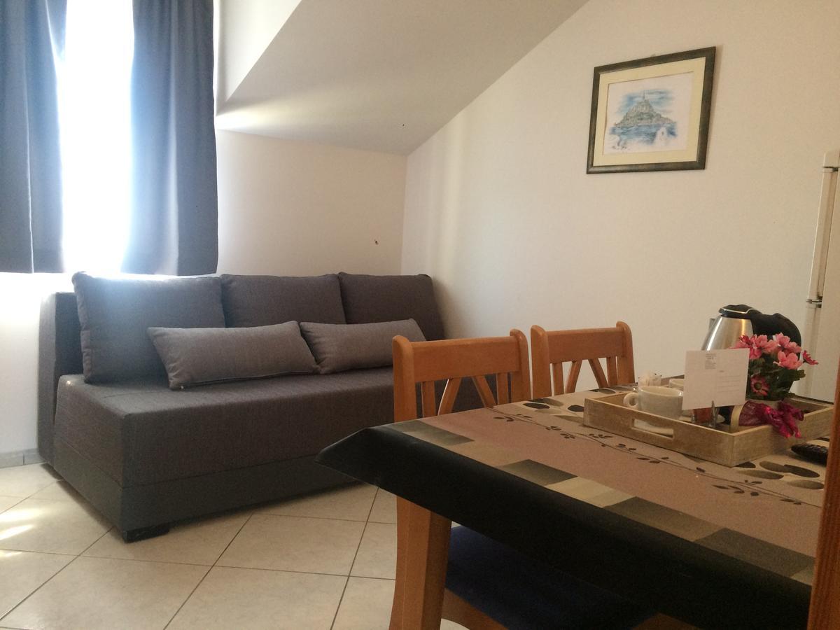 Villa Menalo Hodilje Exteriör bild