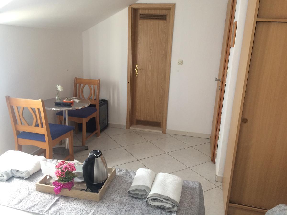 Villa Menalo Hodilje Exteriör bild