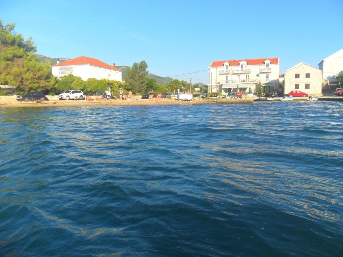 Villa Menalo Hodilje Exteriör bild