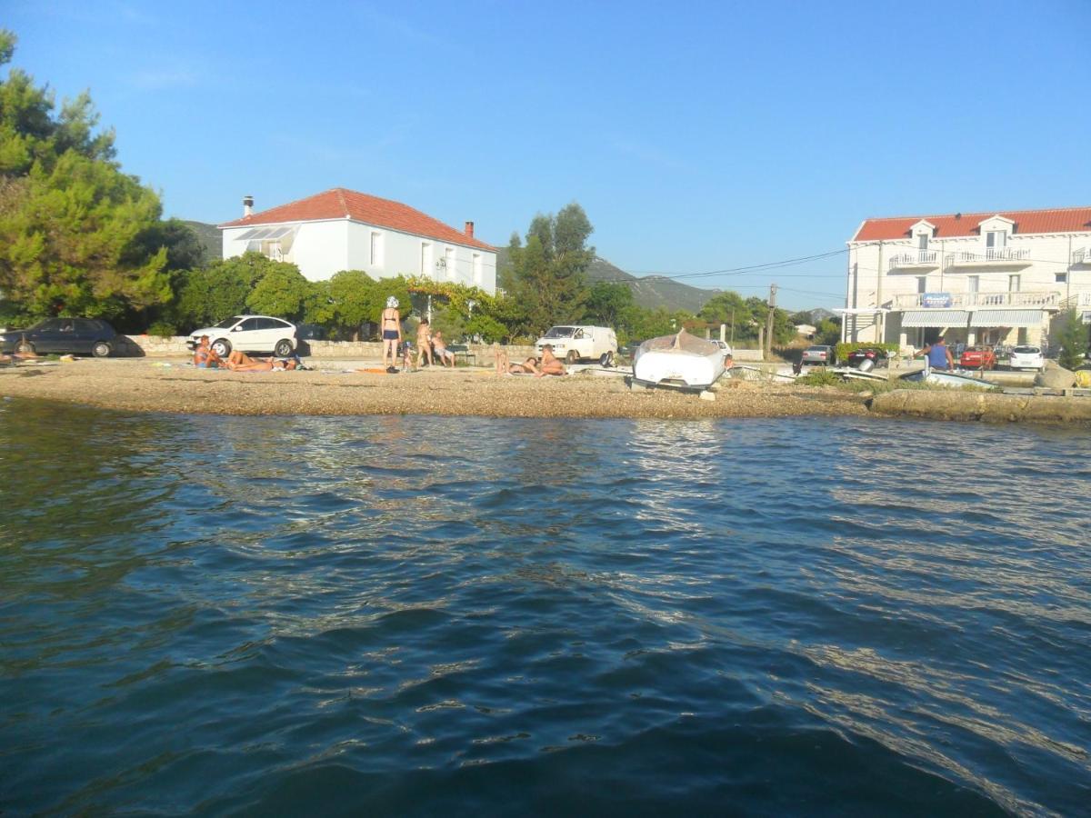 Villa Menalo Hodilje Exteriör bild